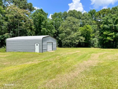 Click our 3D TOUR link! Great price on this versatile property