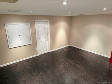 Welcome to 40 Portico Place, a beautifully maintained and - photo 14