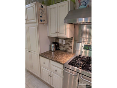Located in Villa Sabine Subdivision on a large corner lot with - photo 15