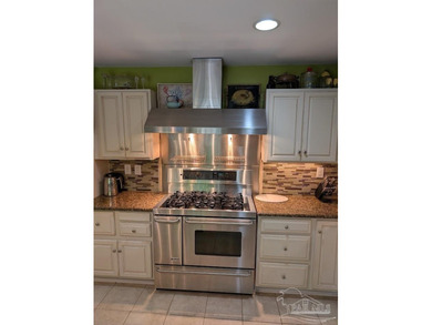 Located in Villa Sabine Subdivision on a large corner lot with - photo 16