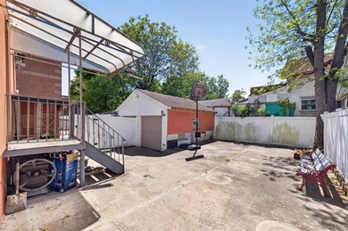 Welcome to this spacious and well-maintained 2-bedroom brick - photo 18