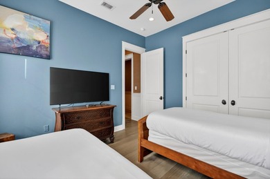 Experience the quintessential Florida lifestyle in this - photo 23