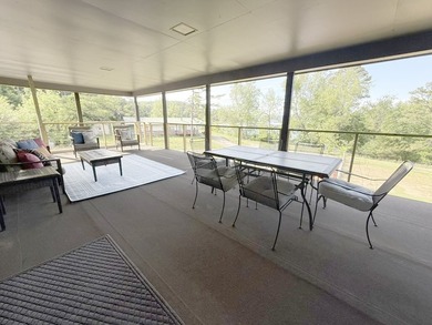 Lake Front!!! Turnkey House - Sold furnished with everything - photo 30