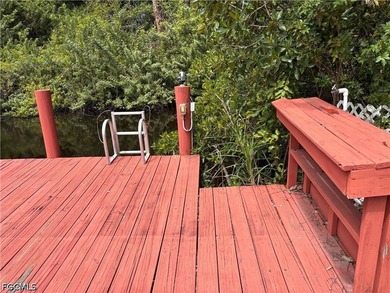 Located on an OVERSIZED GULF ACCESS LOT is this updated, ready - photo 32