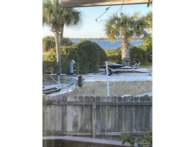 Located in Villa Sabine Subdivision on a large corner lot with - photo 32