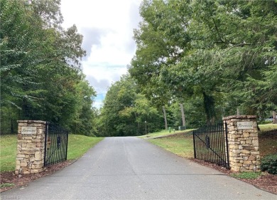 Lake Lot Sale Pending in Lexington, North Carolina