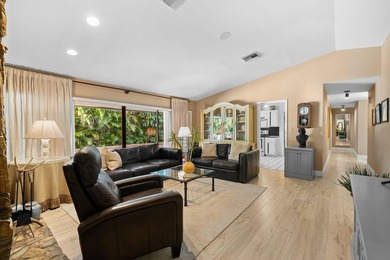 Priced to Sell! This is your Opportunity in Jacaranda Country - photo 11