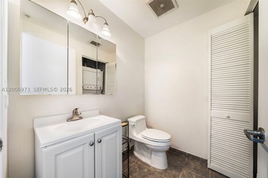Positioned in the heart of Midtown, this exceptional one-bedroom - photo 15