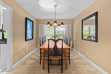 Priced to Sell! This is your Opportunity in Jacaranda Country - photo 15