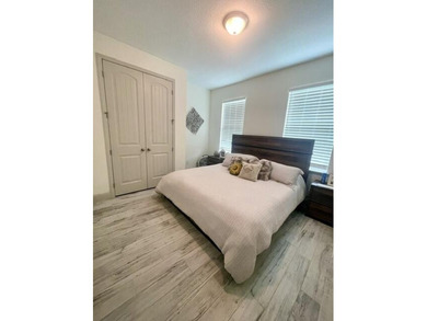 Shows like a model! This SPECTACULAR Custom 4 Bedroom 3 Bath - photo 26