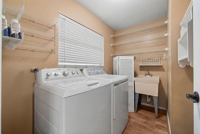 Priced to Sell! This is your Opportunity in Jacaranda Country - photo 33