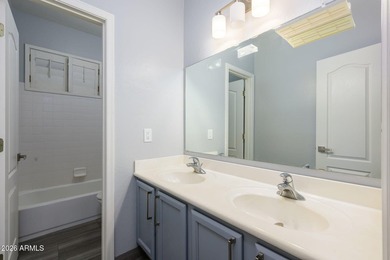 STUNNING VIEWS OF THE ENTIRE VALLEY!! Situated in a quaint - photo 38