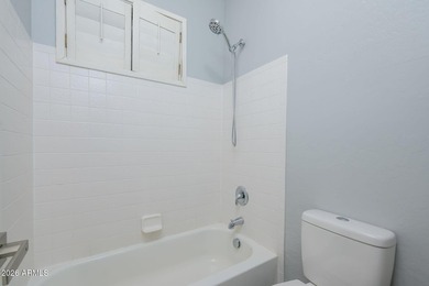 STUNNING VIEWS OF THE ENTIRE VALLEY!! Situated in a quaint - photo 39