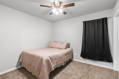 BELOW market value, looking at homes in London ISD, take a look - photo 3