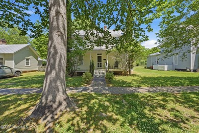 Welcome to 409 Elliott Street in the charming Edenton -- a home - photo 3