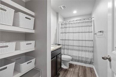 BELOW market value, looking at homes in London ISD, take a look - photo 7