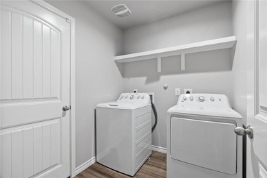 BELOW market value, looking at homes in London ISD, take a look - photo 9