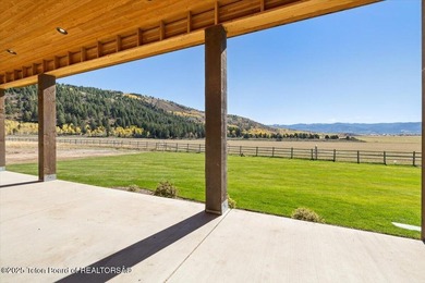 Discover elevated mountain living in this brand-new custom home - photo 11