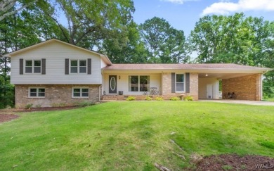 Lake Home For Sale in Tuscaloosa, Alabama