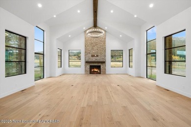Discover elevated mountain living in this brand-new custom home - photo 13