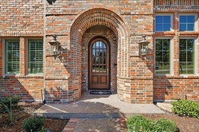 Welcome to 2021 Kings Pass, an exquisite luxury residence - photo 4