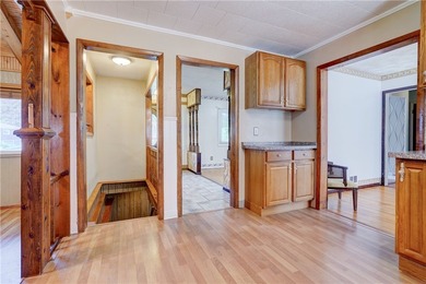 Welcome to 184 Bennett Avenue - A Beautifully Updated Ranch with - photo 15