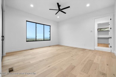 Discover elevated mountain living in this brand-new custom home - photo 15