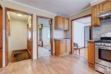 Welcome to 184 Bennett Avenue - A Beautifully Updated Ranch with - photo 16