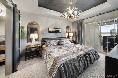 Stunning remodeled top-floor condo in a prime Lake Ozark - photo 18