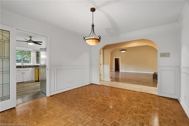Welcome home to 1808 Bramble Brae, where comfort meets classic - photo 18