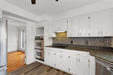Welcome home to 1808 Bramble Brae, where comfort meets classic - photo 21