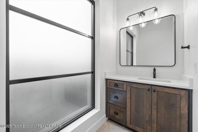 Discover elevated mountain living in this brand-new custom home - photo 22