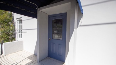 Great Investment opportunity in the Mimo District! 2 Beds 1 Bath - photo 3