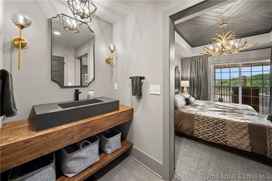 Stunning remodeled top-floor condo in a prime Lake Ozark - photo 25