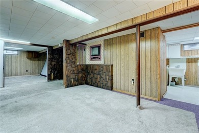 Welcome to 184 Bennett Avenue - A Beautifully Updated Ranch with - photo 28