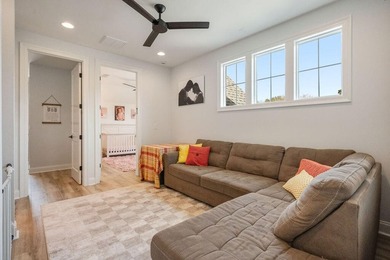 Located in beautiful Valparaiso, Florida -- a charming home - photo 32
