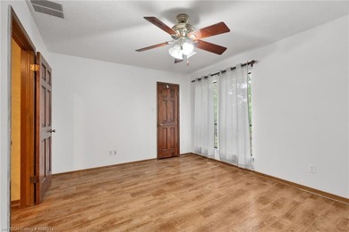 Welcome home to 1808 Bramble Brae, where comfort meets classic - photo 33
