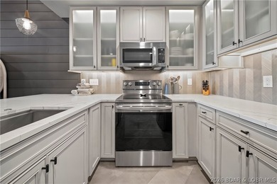Stunning remodeled top-floor condo in a prime Lake Ozark - photo 34