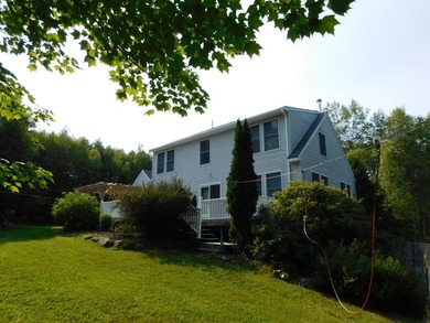 Custom built Cape that's hidden on 5.56 acres! Long driveway for - photo 4