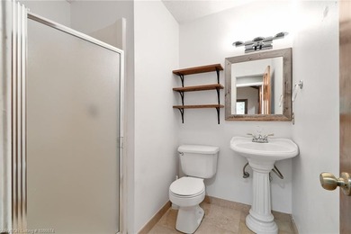 Welcome home to 1808 Bramble Brae, where comfort meets classic - photo 35
