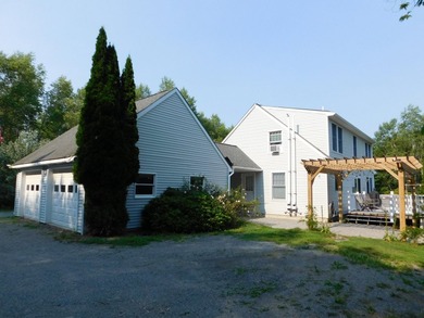 Custom built Cape that's hidden on 5.56 acres! Long driveway for - photo 6