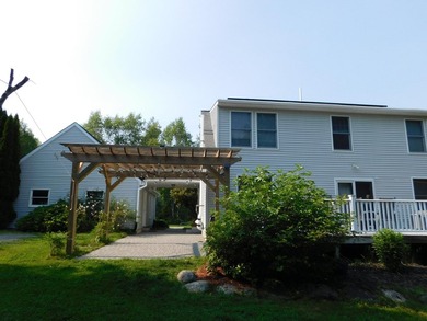 Custom built Cape that's hidden on 5.56 acres! Long driveway for - photo 7