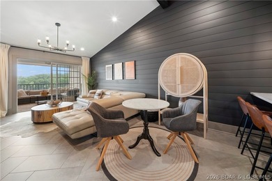 Stunning remodeled top-floor condo in a prime Lake Ozark - photo 38