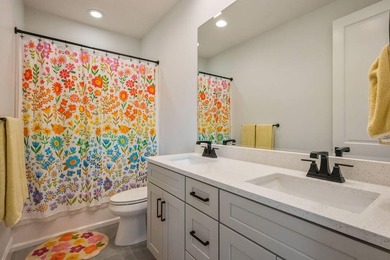 Located in beautiful Valparaiso, Florida -- a charming home - photo 38