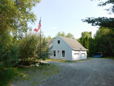 Custom built Cape that's hidden on 5.56 acres! Long driveway for - photo 9
