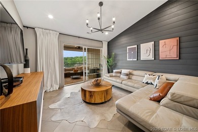 Stunning remodeled top-floor condo in a prime Lake Ozark - photo 40