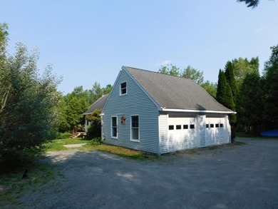 Custom built Cape that's hidden on 5.56 acres! Long driveway for - photo 10