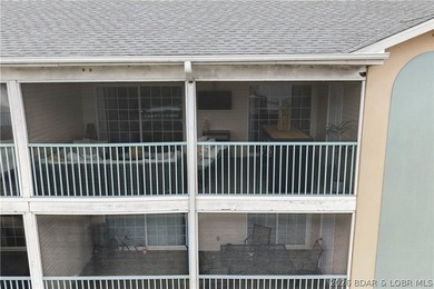 Stunning remodeled top-floor condo in a prime Lake Ozark - photo 45