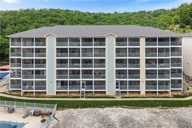 Stunning remodeled top-floor condo in a prime Lake Ozark - photo 47