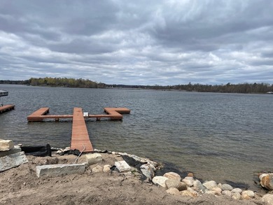 Welcome to Your Stunning New Lake Home on Highly Sought After - photo 2